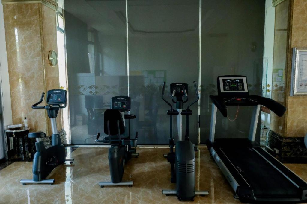 Lk Celestite Hotel Pattaya Bagian luar foto