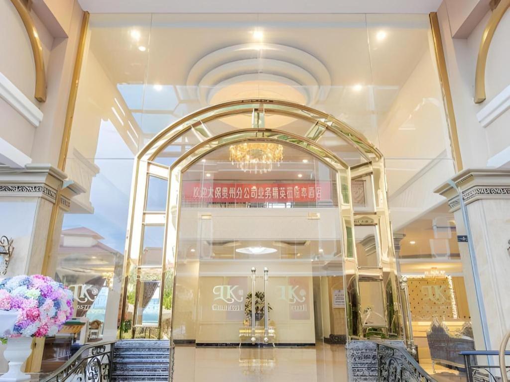 Lk Celestite Hotel Pattaya Bagian luar foto