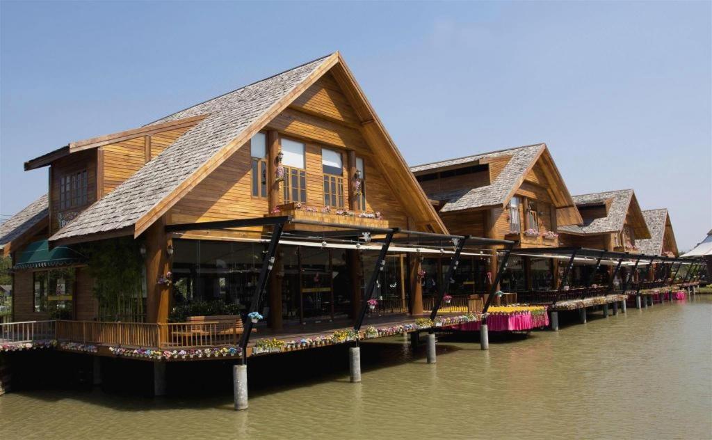 Lk Celestite Hotel Pattaya Bagian luar foto