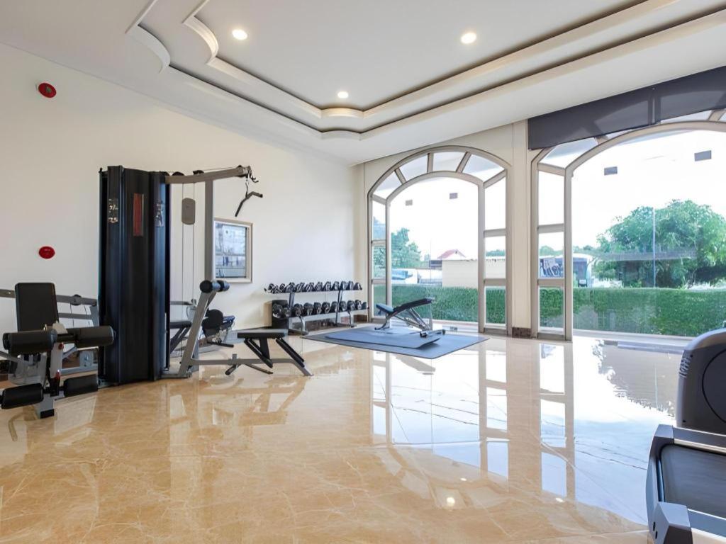 Lk Celestite Hotel Pattaya Bagian luar foto
