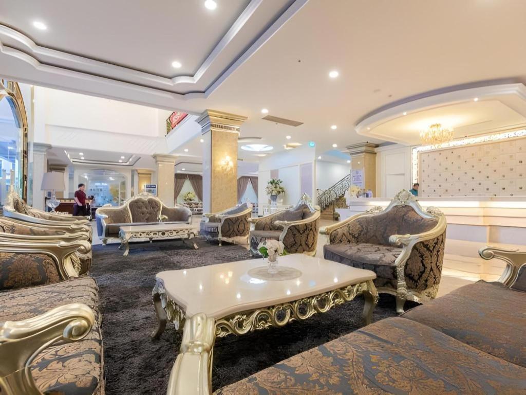 Lk Celestite Hotel Pattaya Bagian luar foto